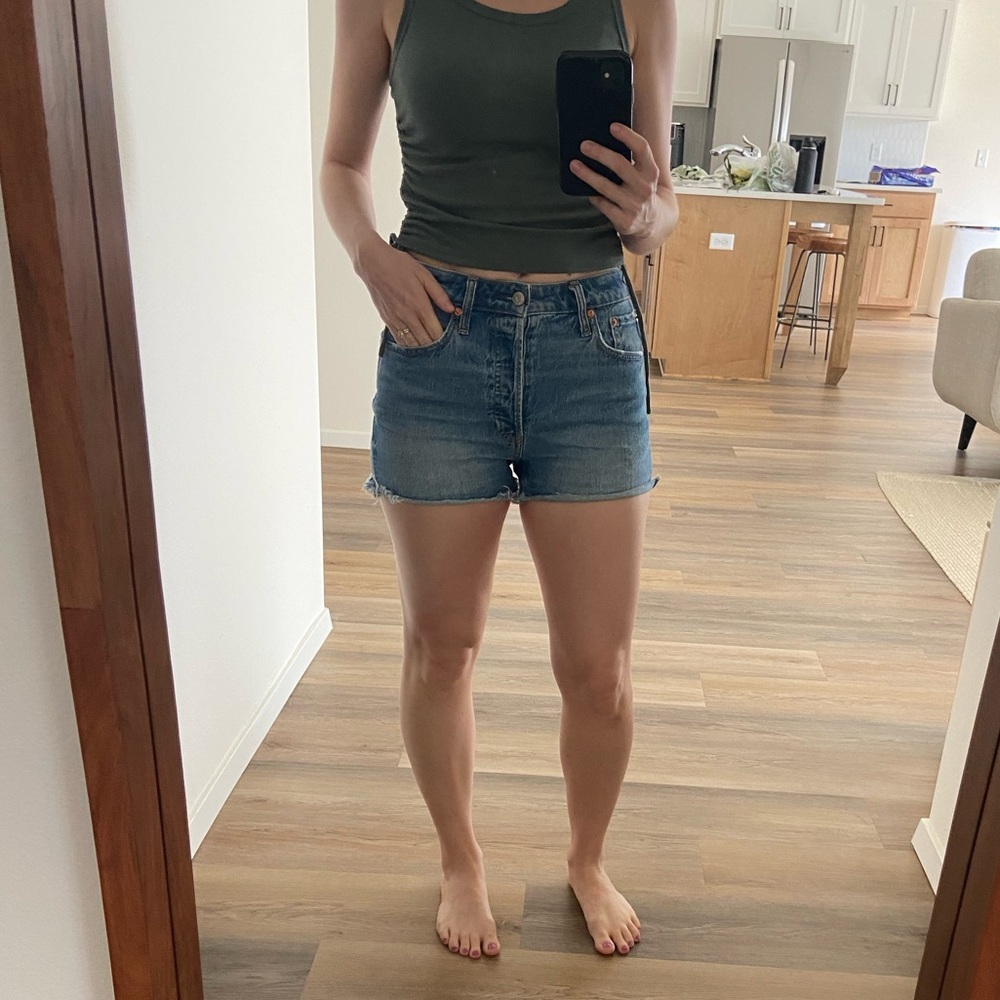 GAP Curvy Cheeky Straight Classic Blue Jean High Rise Shorts 4/27
